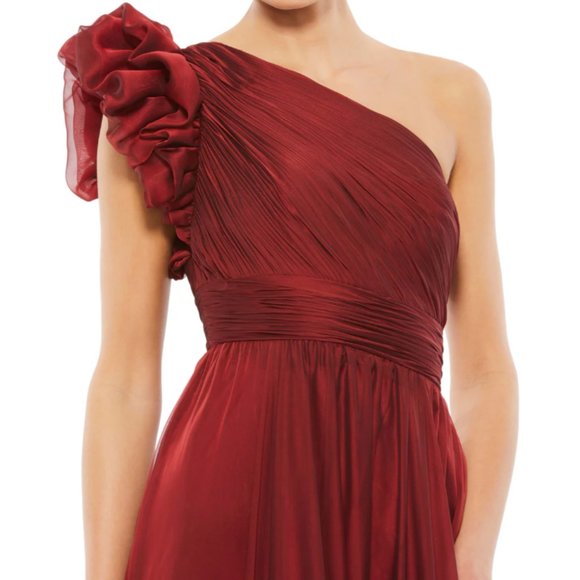 MAC DUGGAL 67878 ORGANZA ONE SHOULDER PLEATED WINE GOWN sz 8 - Picture 2 of 3